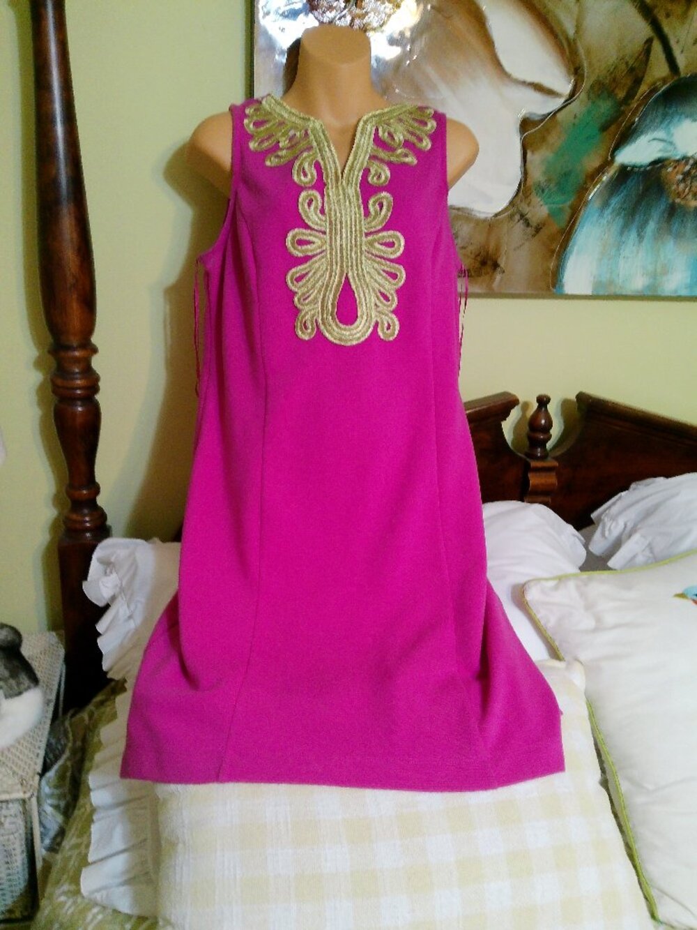 FUSHIA CROWN IVY DRESS WITH GOOD ACCENT SIZE LARGE GOOD CONDITION